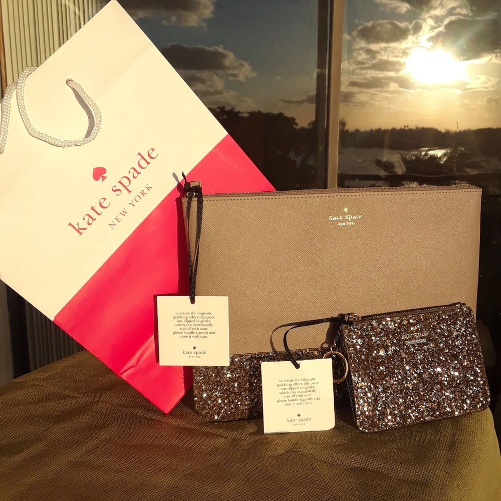 **NEW KATE SPADE Makeup Bag/Wallet**